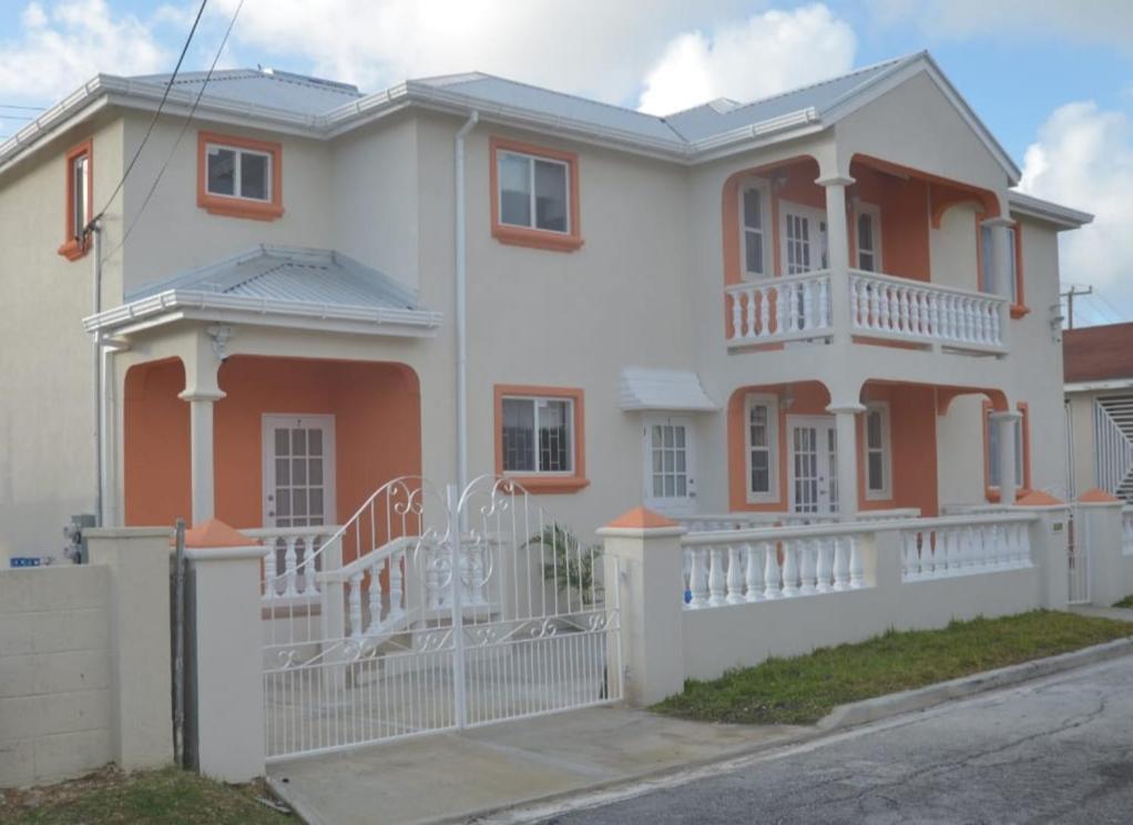 Ixoras Beach Apartments Saint Peter Exterior photo